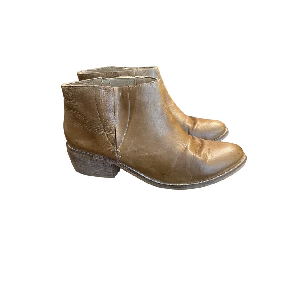 Women’s Matisse Tan Leather Western Ankle Boots. Size 9.5